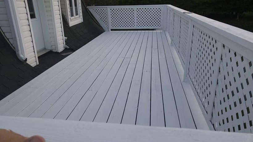 Terrasse repeinte par Peinture Bien-Beau